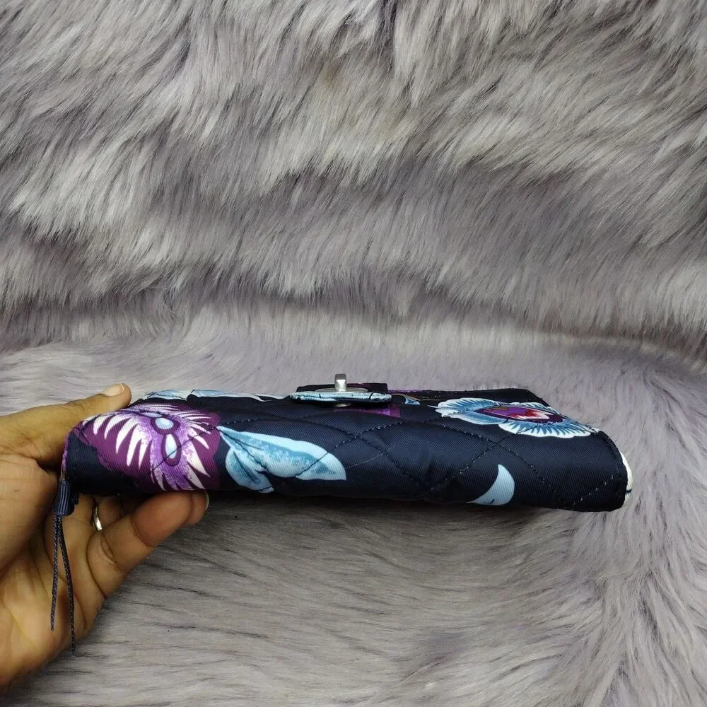 Vera Bradley RFID Turnlock & Zip Wallet - Mayfair in Bloom Navy Blue Twill - Picture 4 of 7